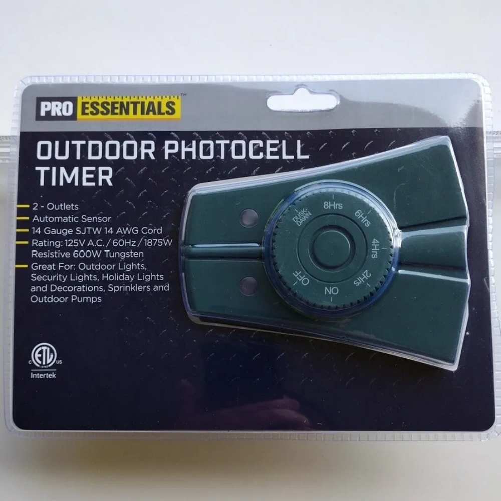 NEW Pro Essentials 2 Outlet Automatic Sensor Outdoor Photocell Timer